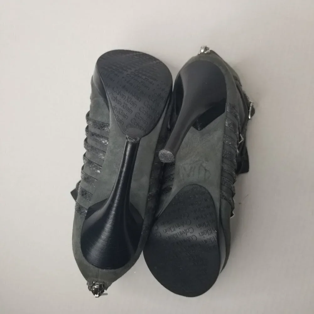 Calvin Klein Danica Platform Stiletto Heels Pumps Grey Suede Date Night Sz 9.5 - Picture 16 of 16